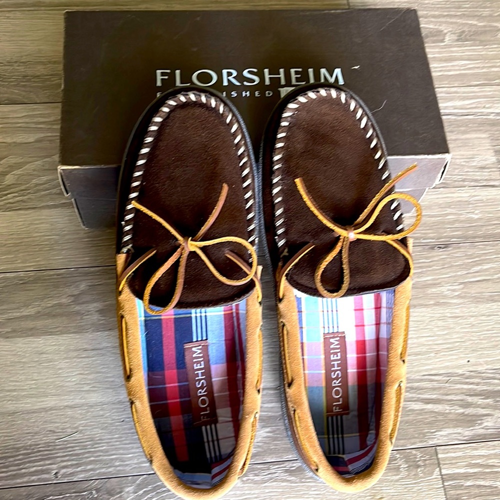 NWB Florsheim men’s brown moccassin loafers